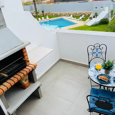 Charming One Bed Flat In Apartamento *
