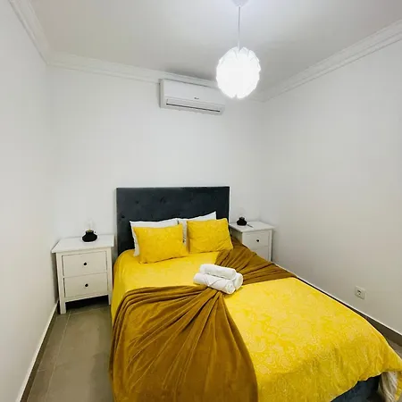 Charming One Bed Flat In *