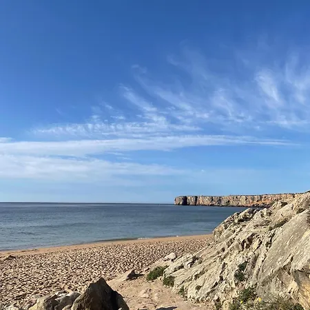 Charming One Bed Flat In Sagres